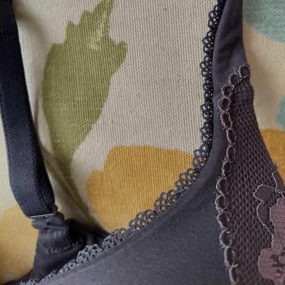 Victoria Secret Body by Victoria bra 🫐 - Picture 3 of 6